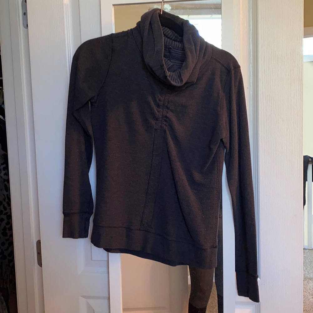 Lululemon sweater